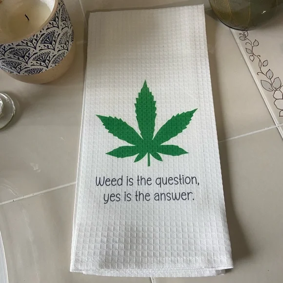 🔴 4/$15 Green Leaf Design Kitchen Towel - Picture 3 of 6